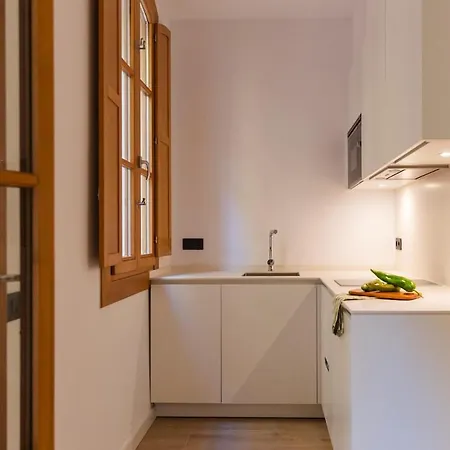 - Gracia P-b * Βαρκελώνη